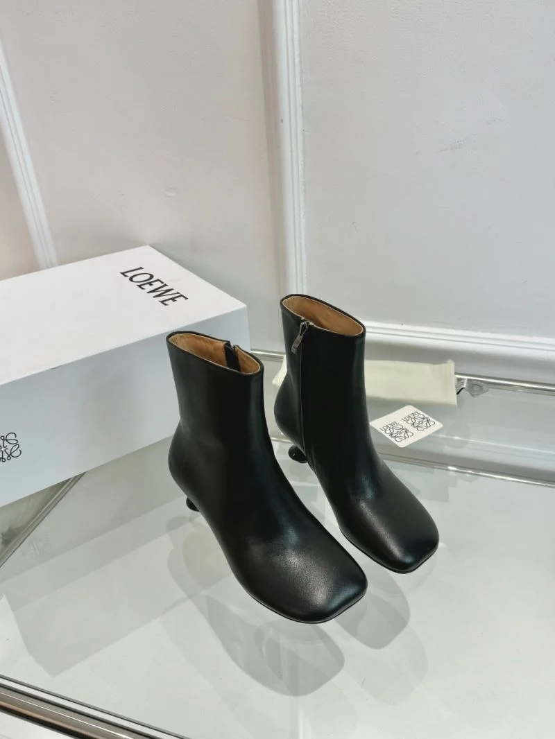 Loewe Boots Neat 12161