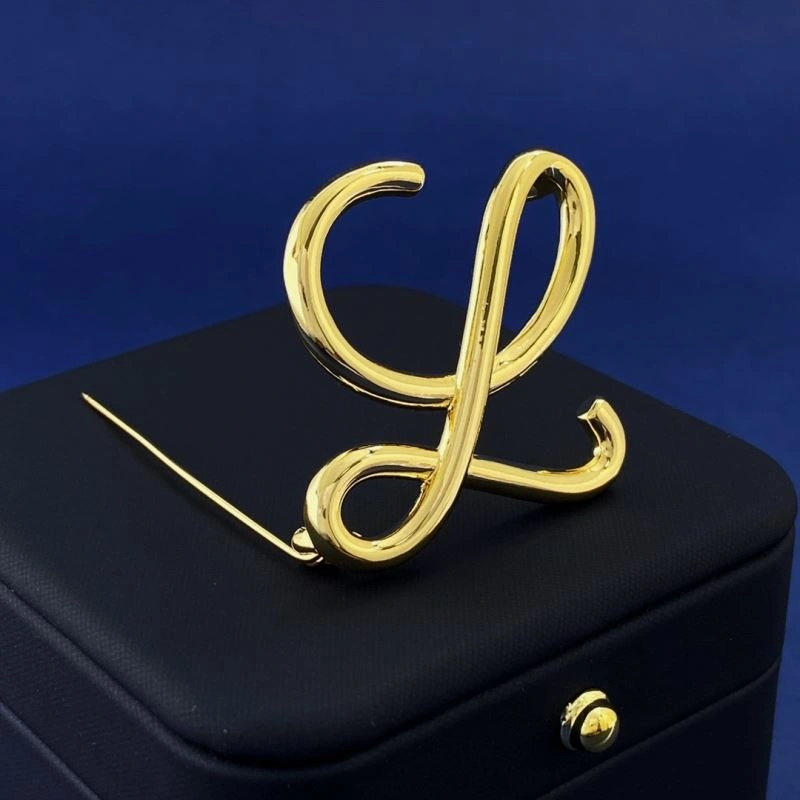 Lightweight Loewe Brooches 211195