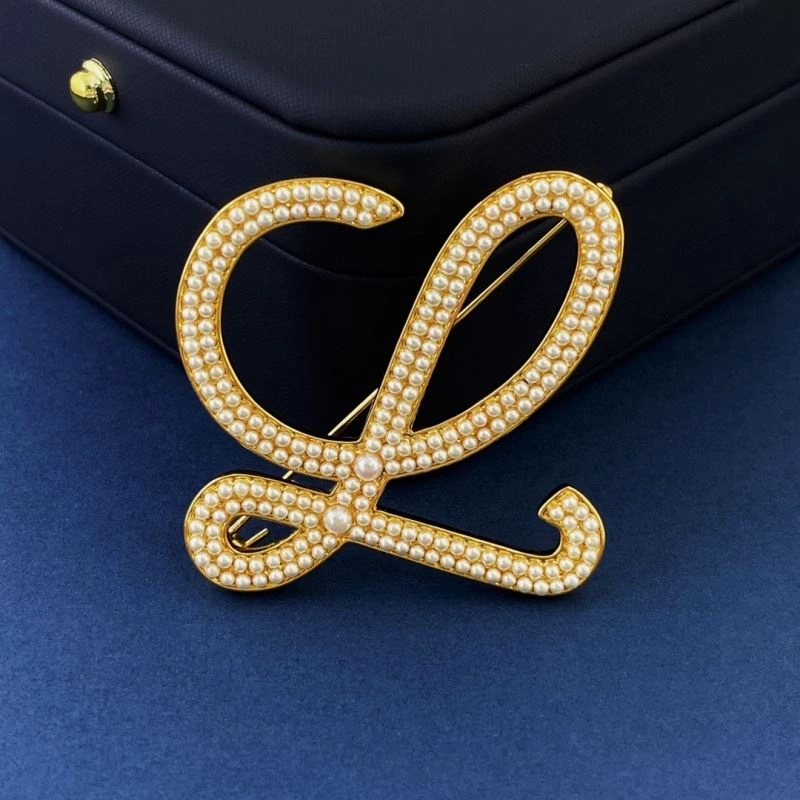 Seasonal Loewe Brooches 211189