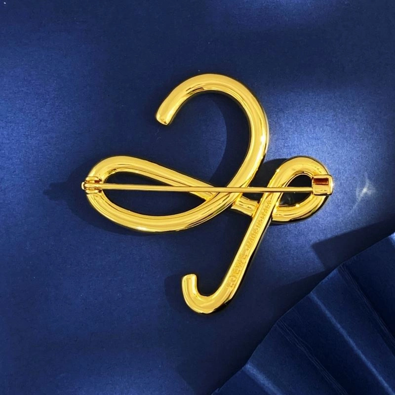 Durable Loewe Brooches 211194