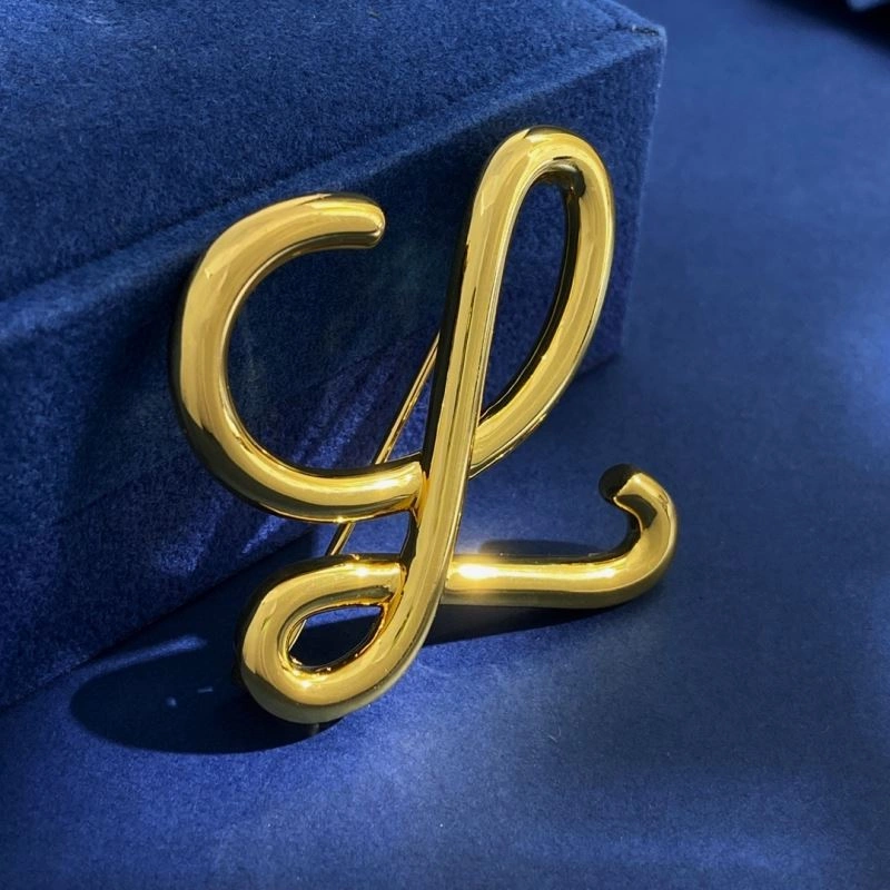 Durable Loewe Brooches 211194