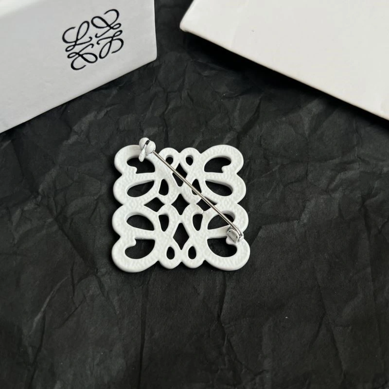 Loewe Brooches FashionForward 208663