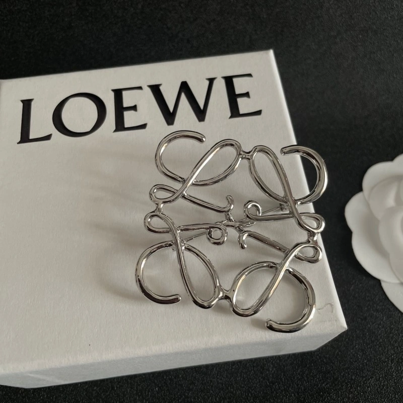 NewStyle Loewe Brooches 208675