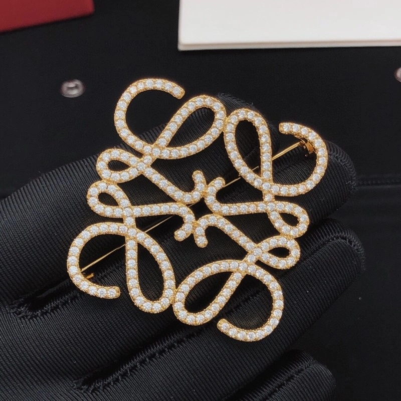 FreshLook Loewe Brooches 207924