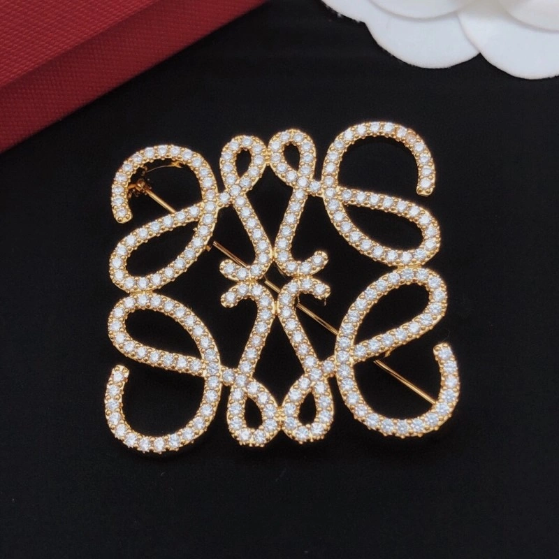 FreshLook Loewe Brooches 207924