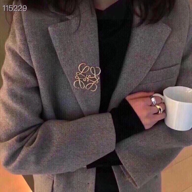 FastDry Loewe Brooches 207926
