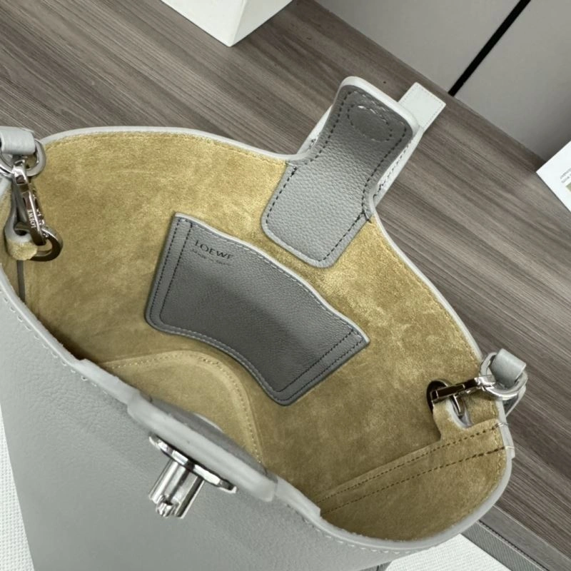 Loewe Bucket Bags FastDry 58627