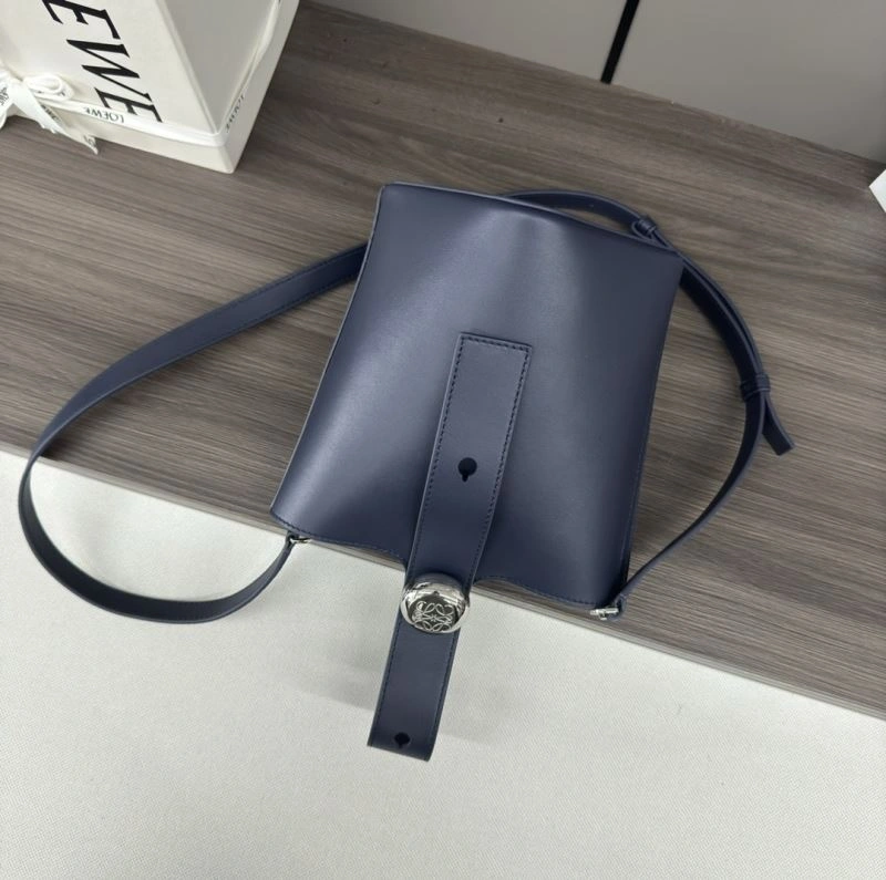 Loewe Bucket Bags ZipUp 58612