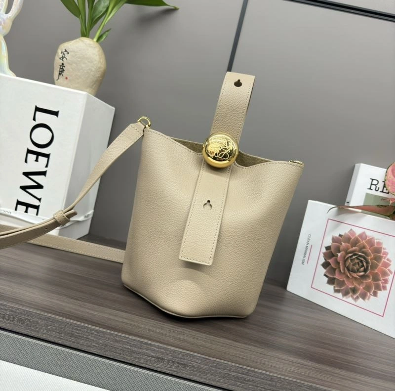 Loewe Bucket Bags DailyWear 73401