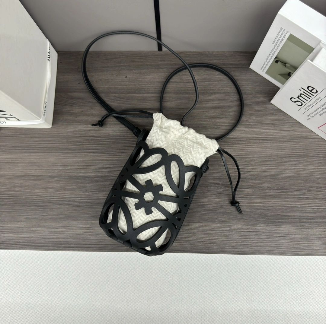 FlexibleFit Loewe Bucket Bags 72195