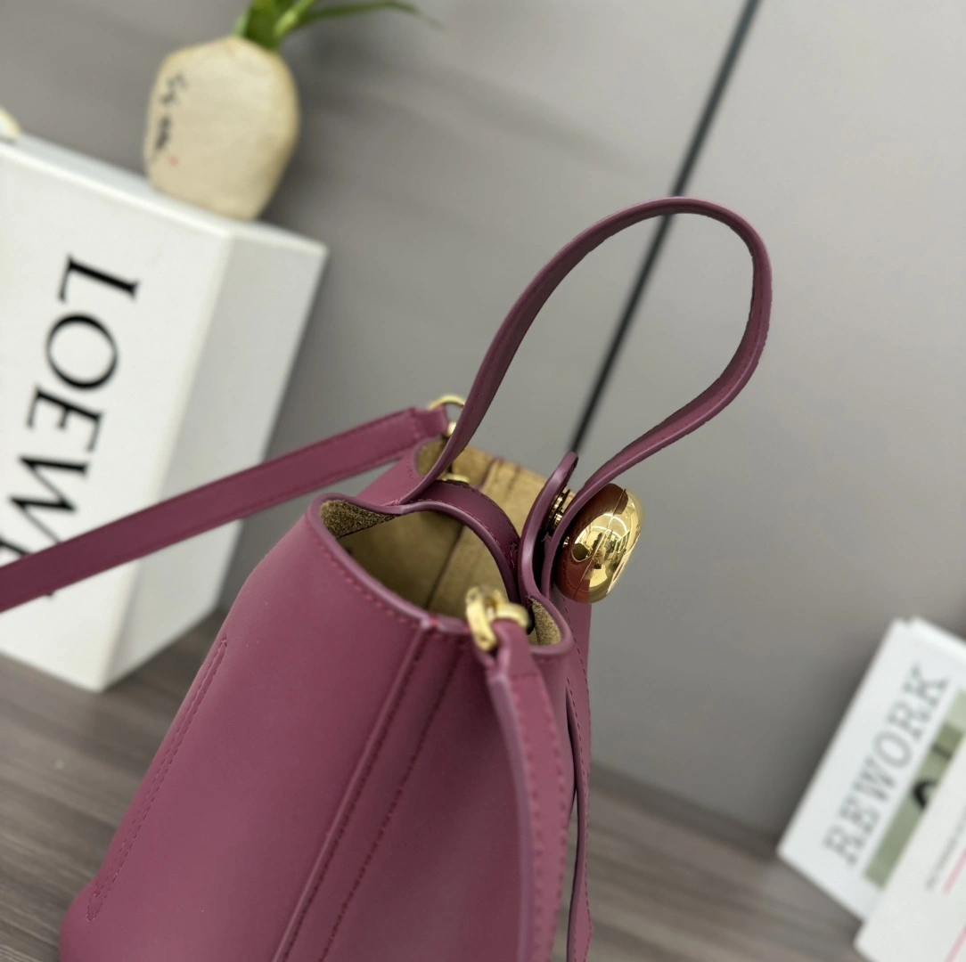 Loewe Bucket Bags Soft 67248