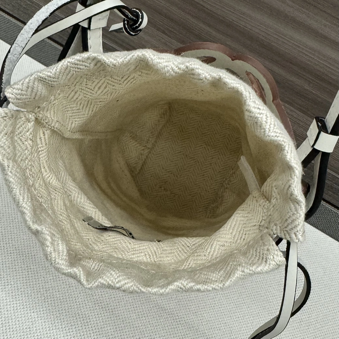 Loewe Bucket Bags Original 67245