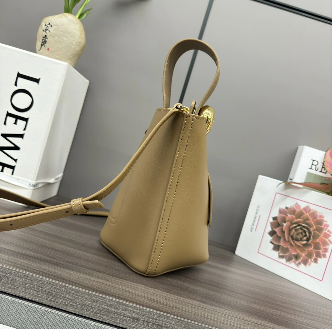 Lightweight Loewe Bucket Bags 67253