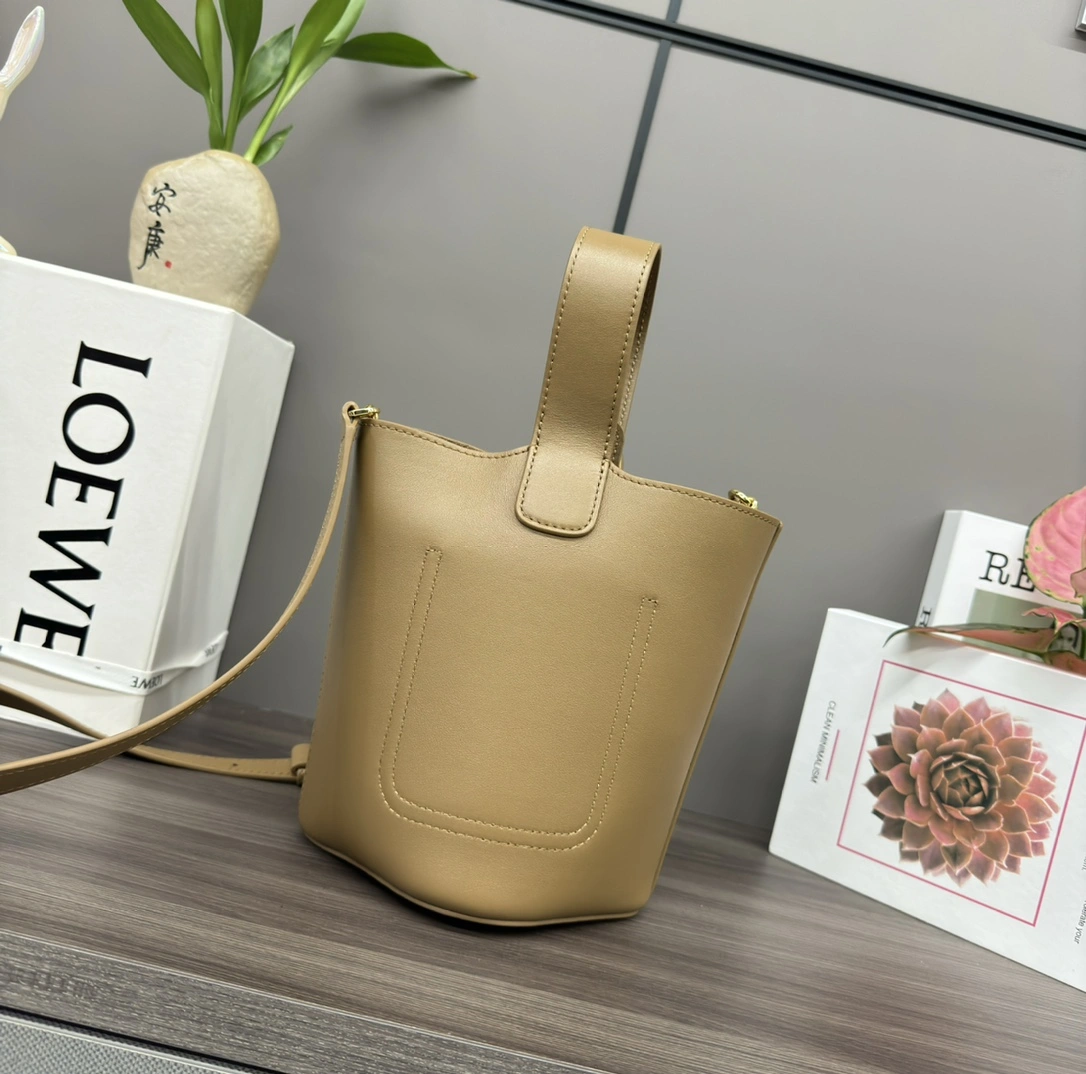 Lightweight Loewe Bucket Bags 67253