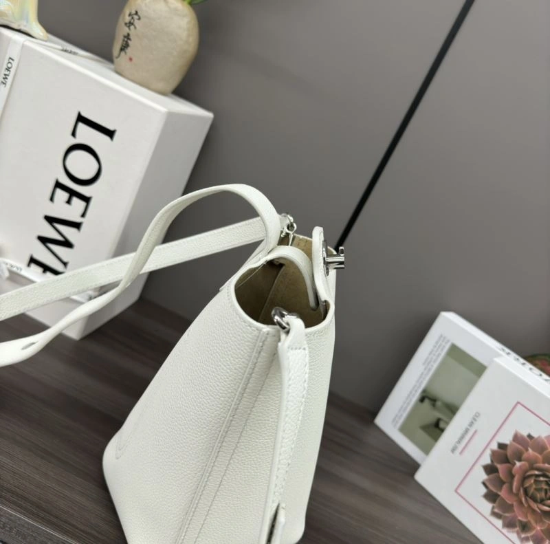 Loewe Bucket Bags Tailored 61766