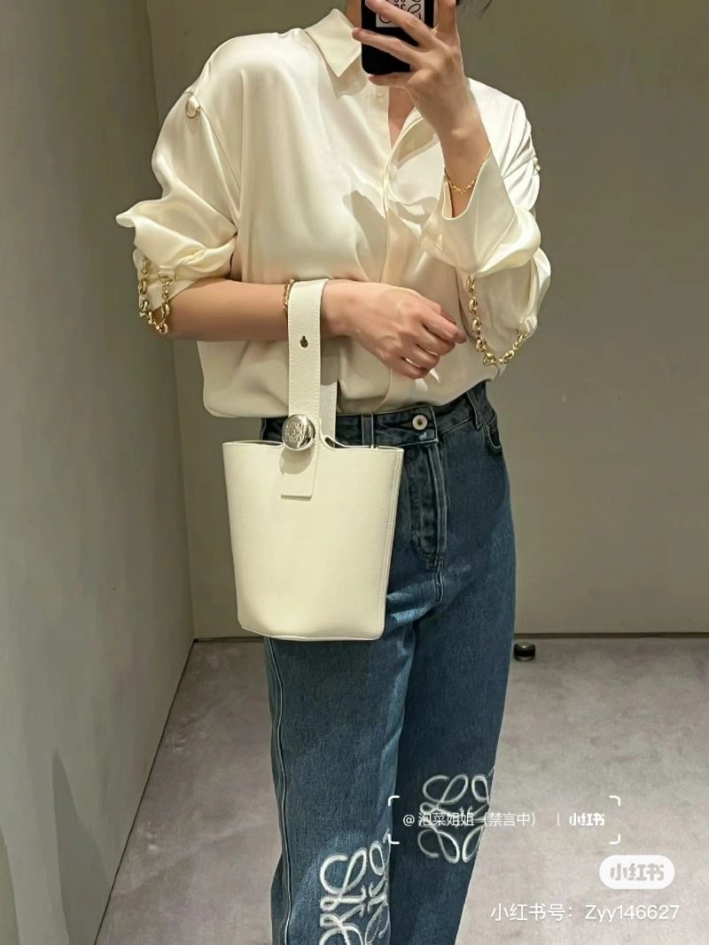 Loewe Bucket Bags Tailored 61766