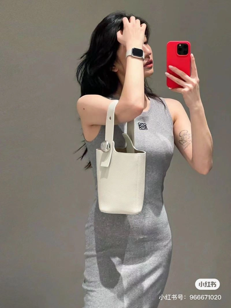 Loewe Bucket Bags Tailored 61766