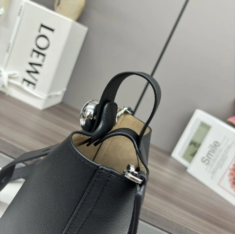 Loewe Bucket Bags Lightweight 61728