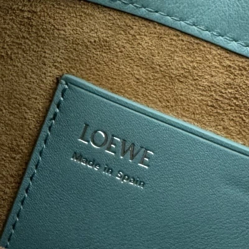 Loewe Bucket Bags ZipUp 61699
