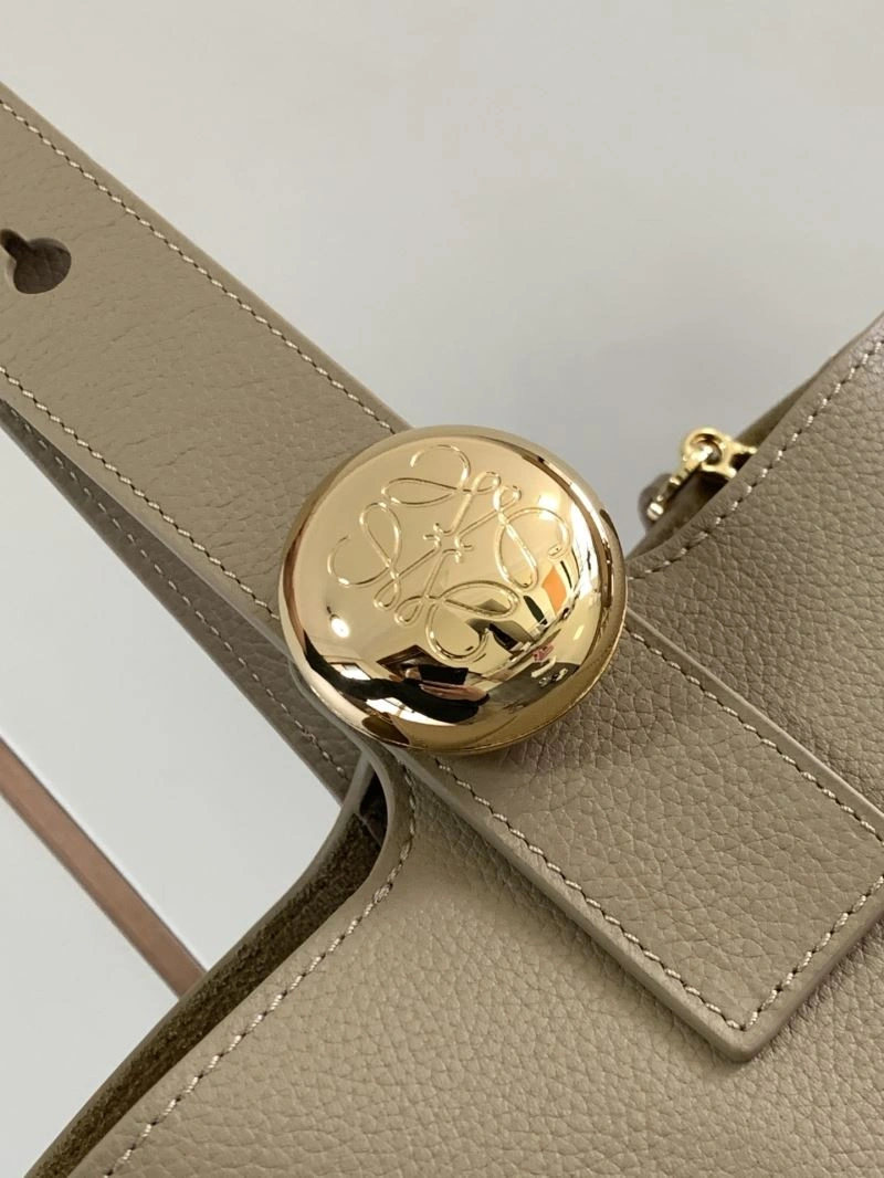 Loewe Bucket Bags Classic 73224