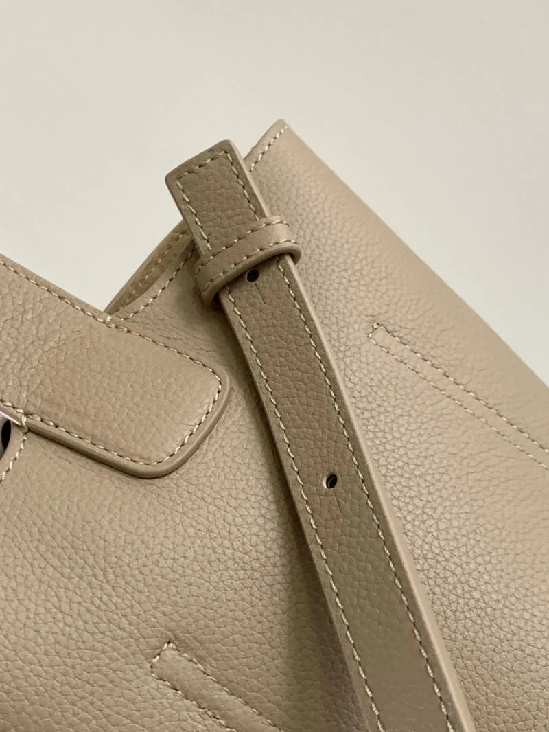Loewe Bucket Bags Classic 73224