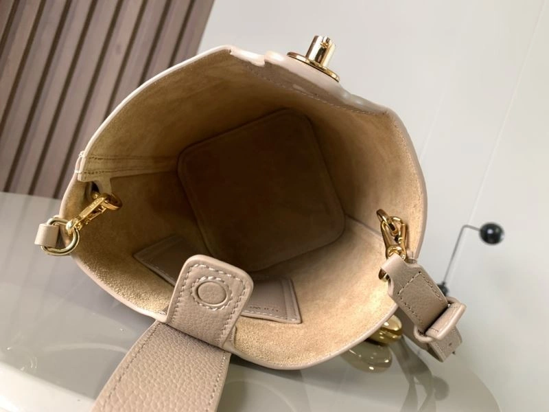 Loewe Bucket Bags Classic 73224