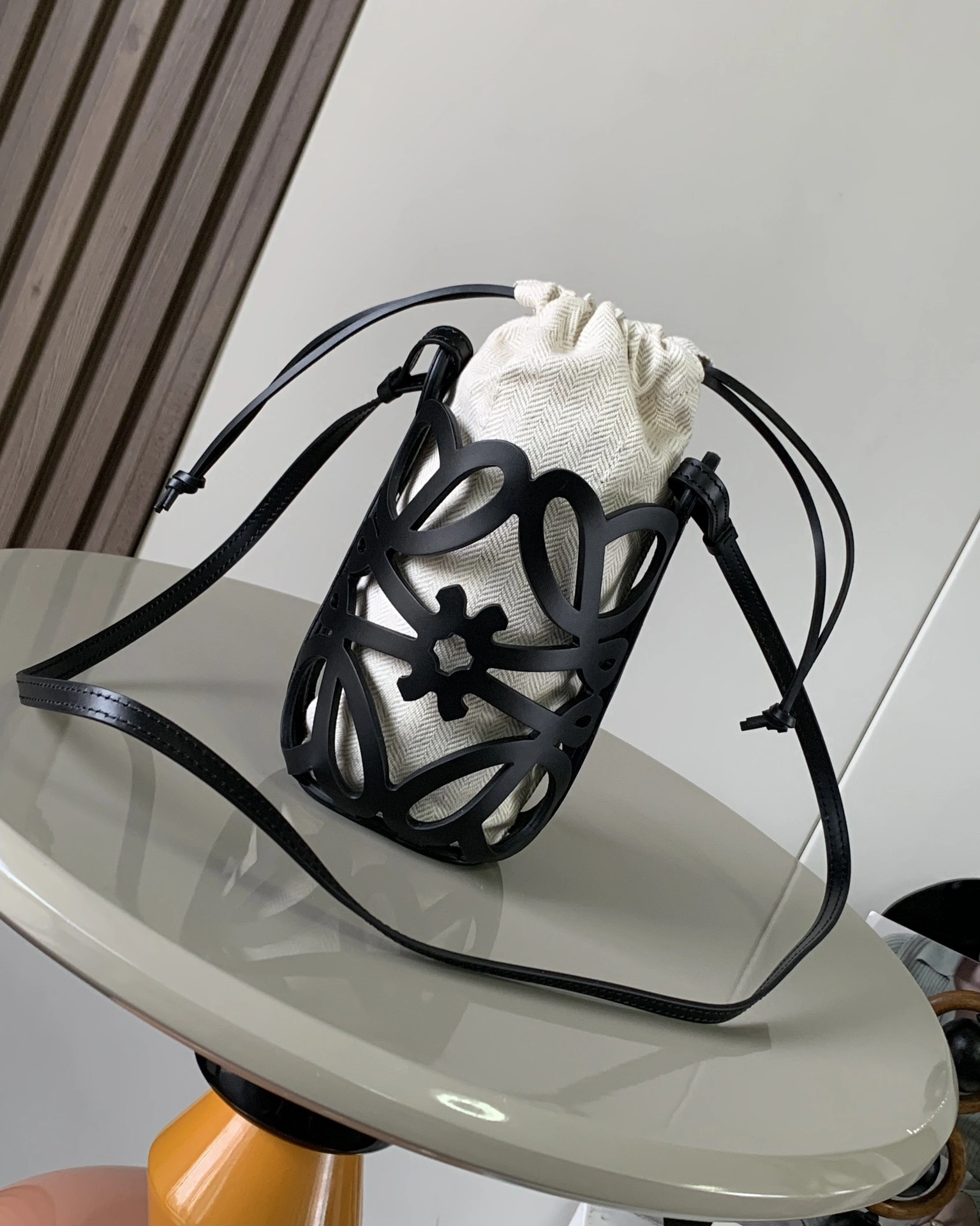 Loewe Bucket Bags Supportive 72003