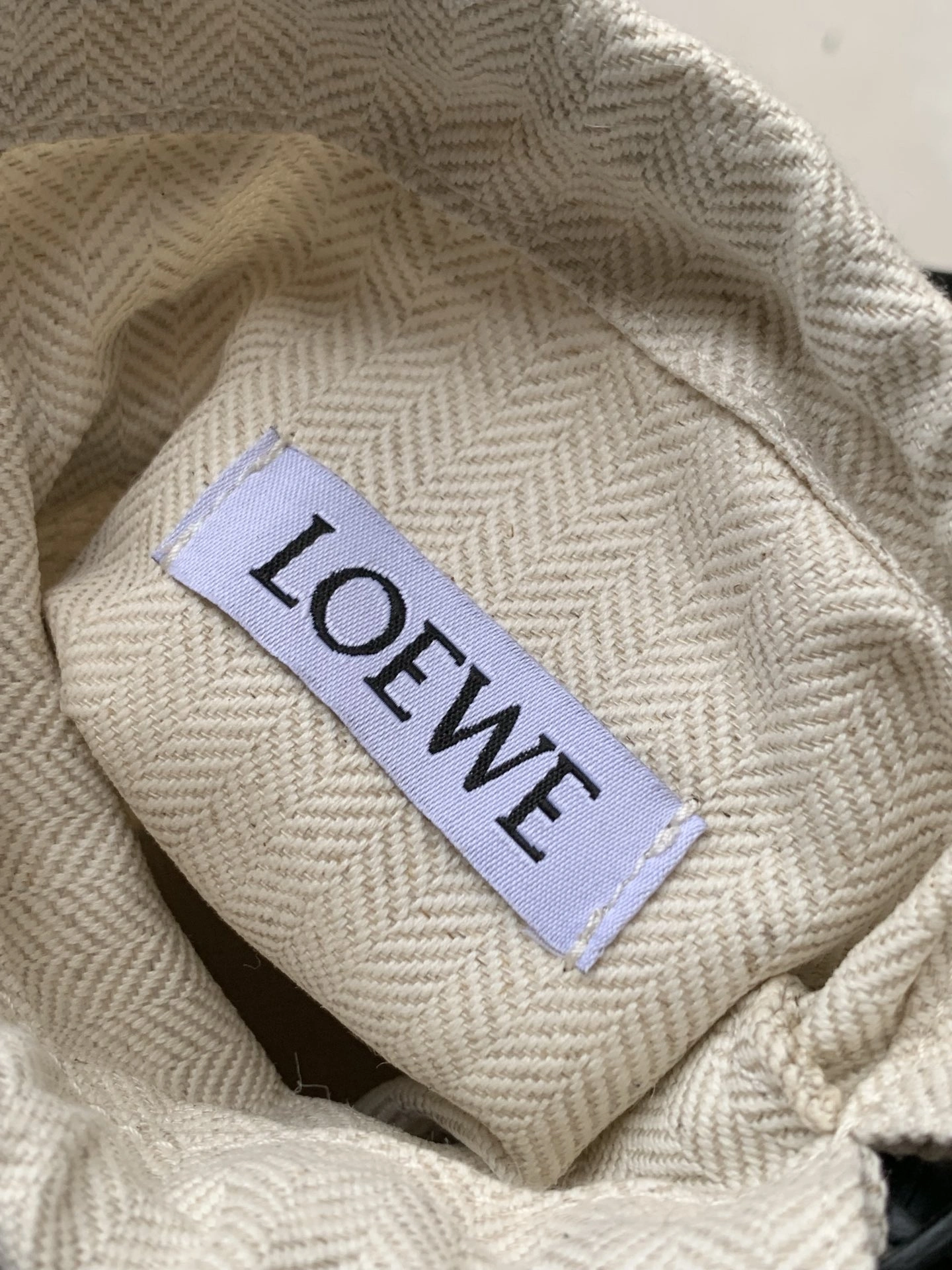 Loewe Bucket Bags Supportive 72003