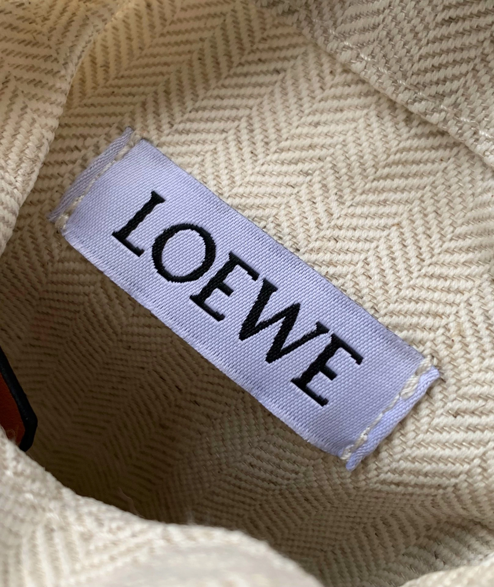 Attractive Loewe Bucket Bags 72000