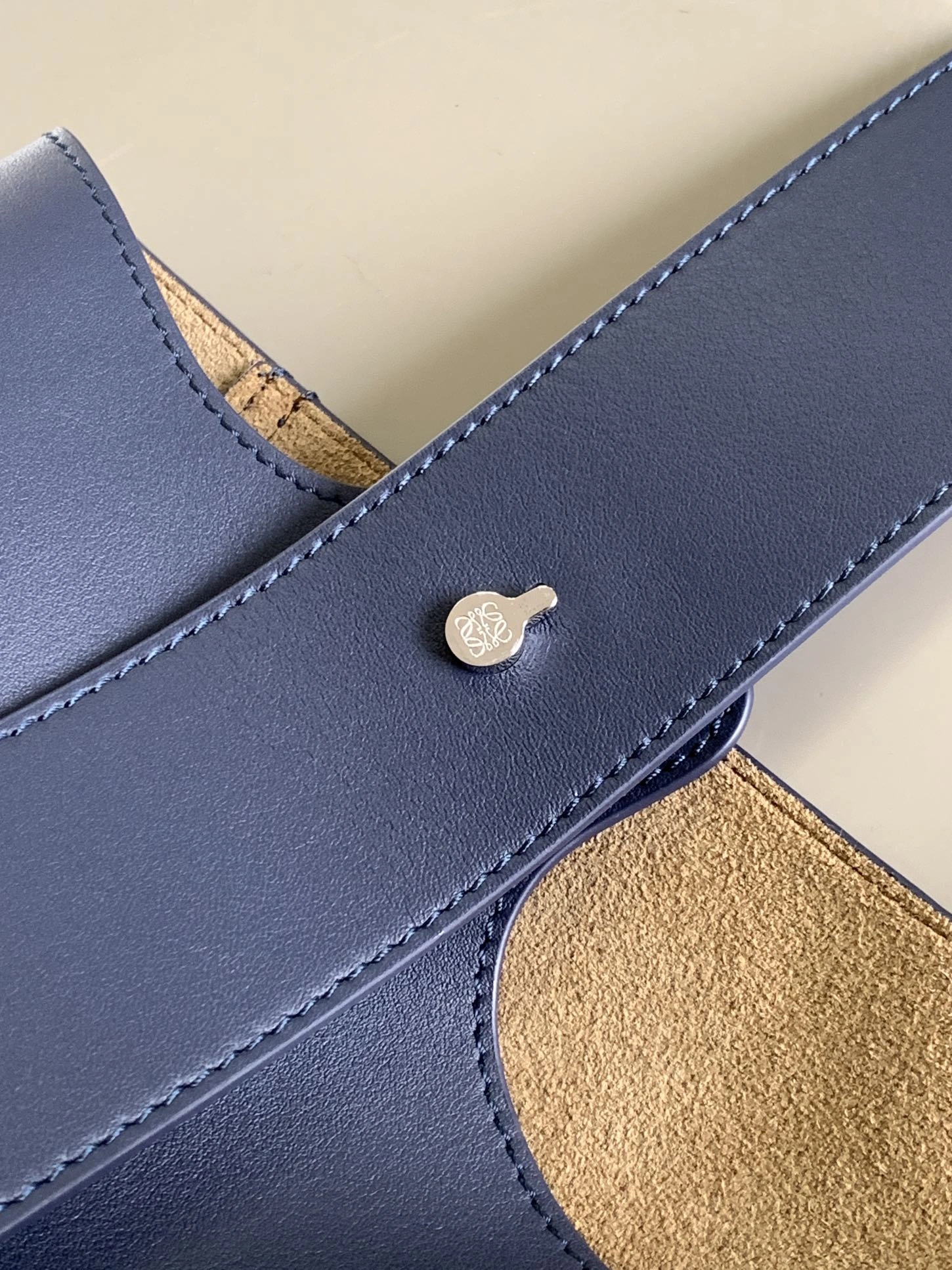Modern Loewe Bucket Bags 71996