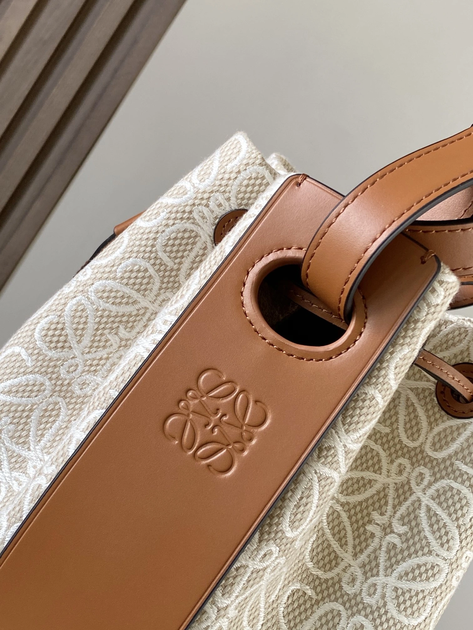Loewe Bucket Bags Tailored 71999