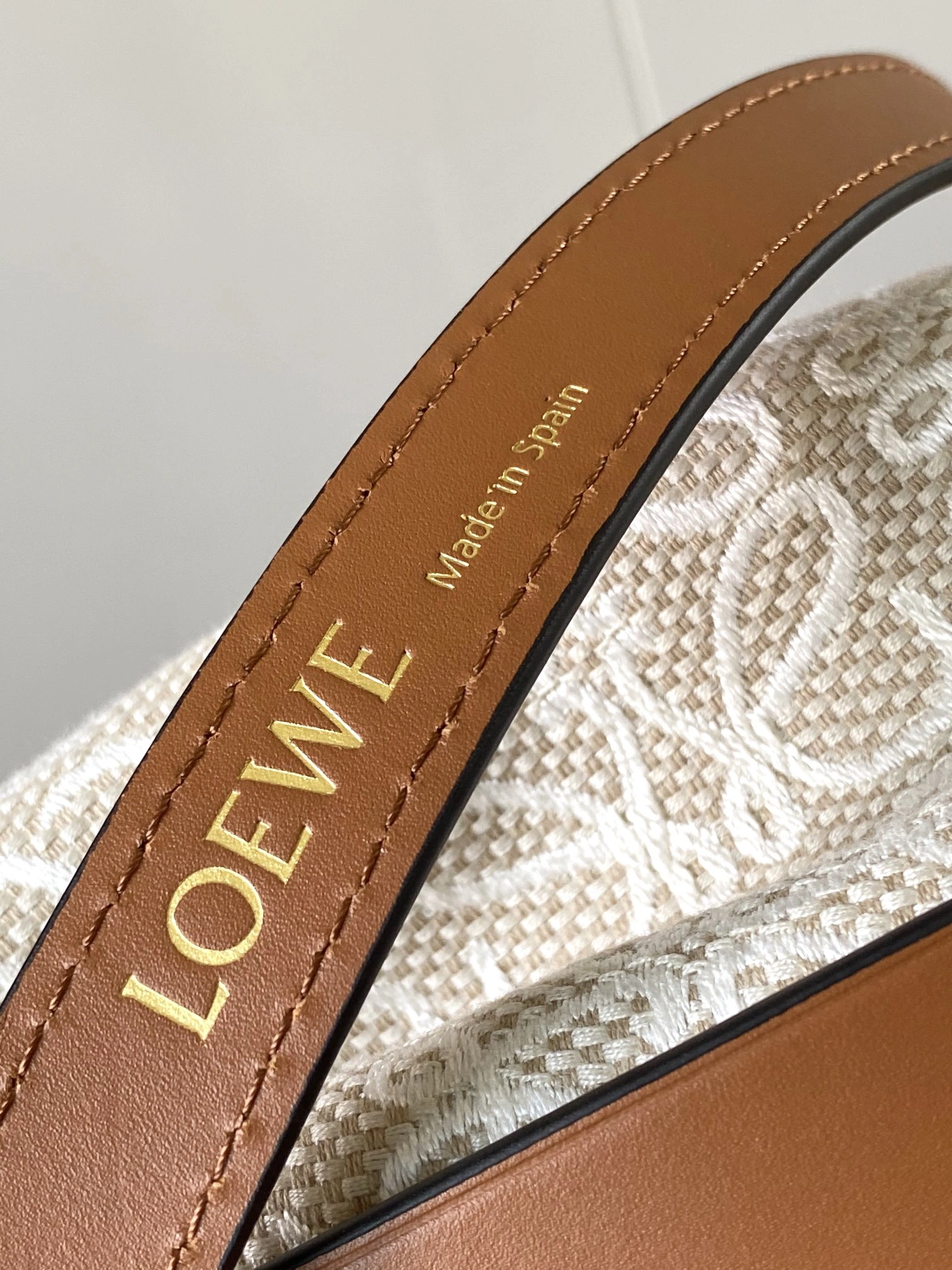 Loewe Bucket Bags Tailored 71999