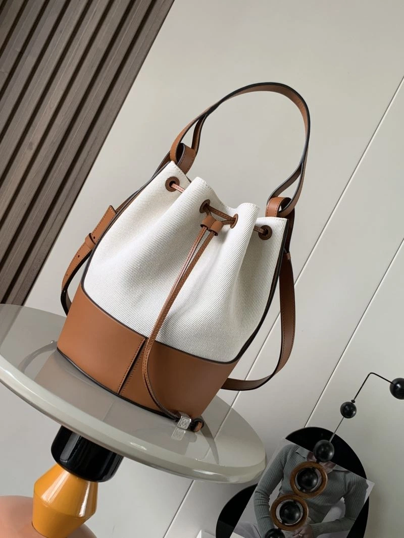 ZipUp Loewe Bucket Bags 67144