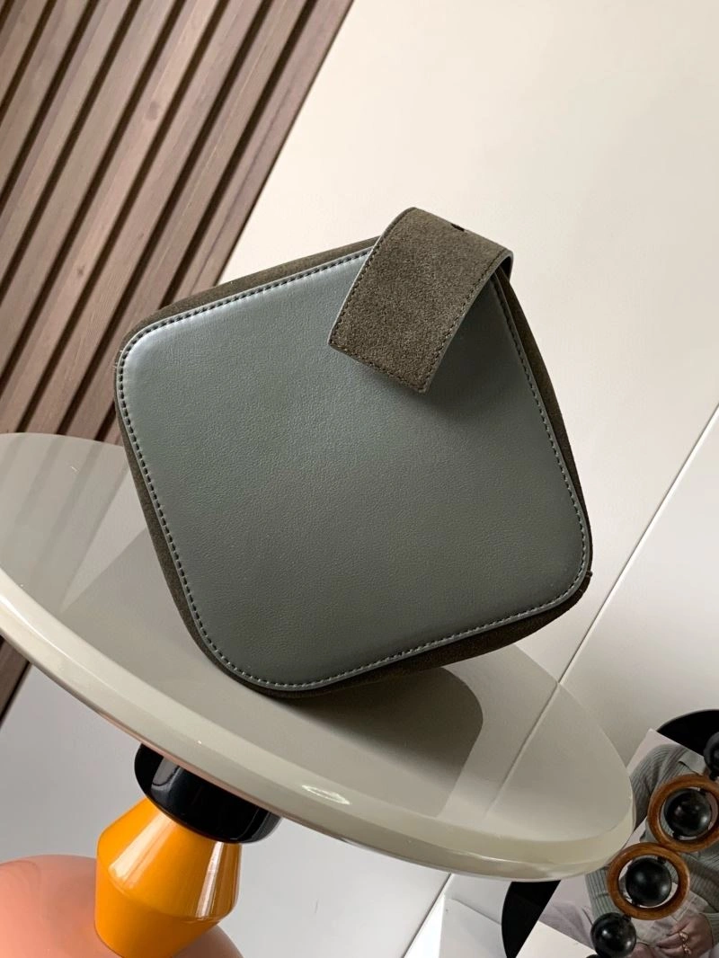 Cozy Loewe Bucket Bags 67098