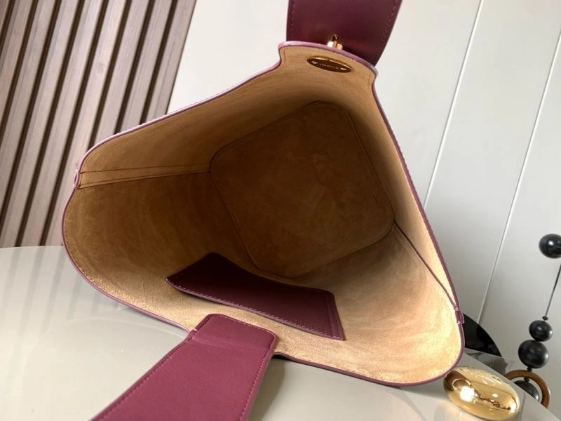 Popular Loewe Bucket Bags 67103