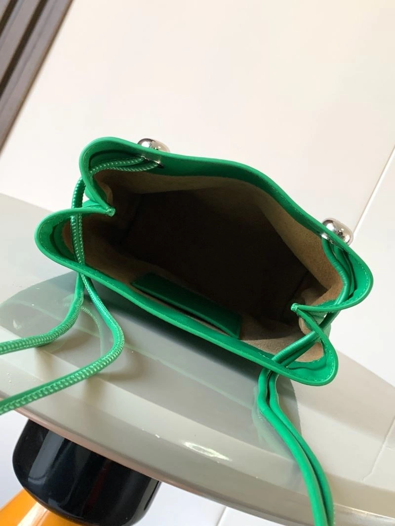 Sleek Loewe Bucket Bags 61318