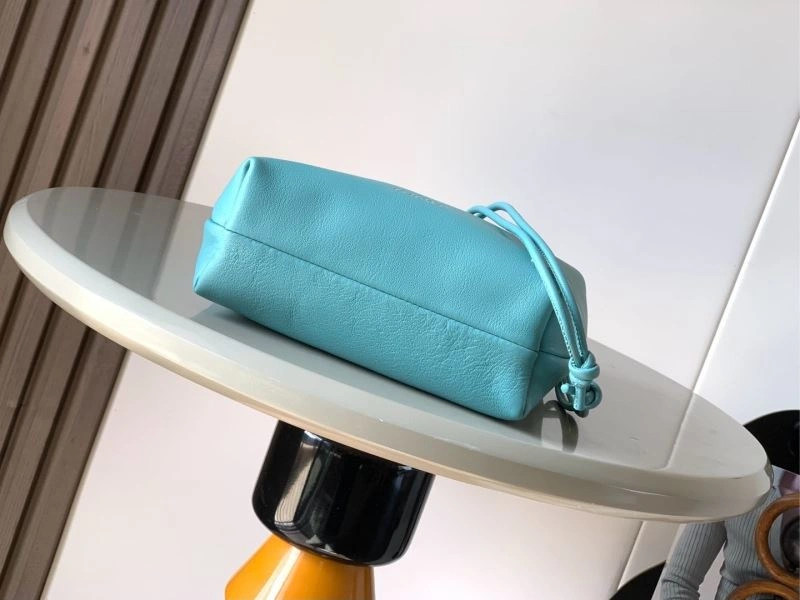 Sustainable Loewe Bucket Bags 61317