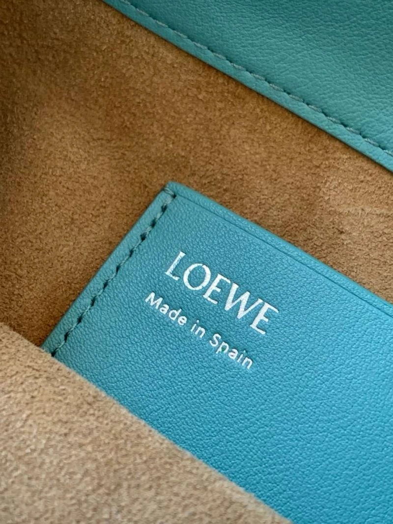 Sustainable Loewe Bucket Bags 61317