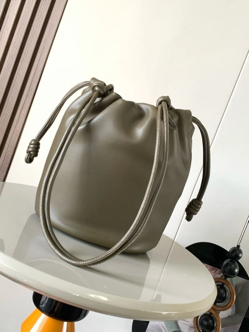 Loewe Bucket Bags Sleek 61315