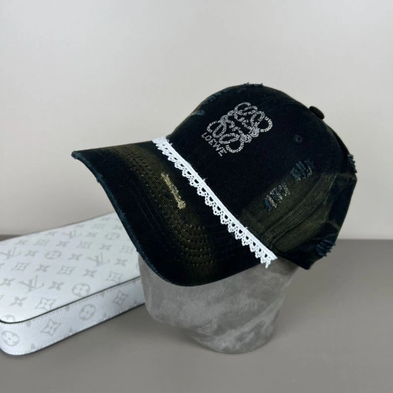 Loewe Caps Sleek 258483