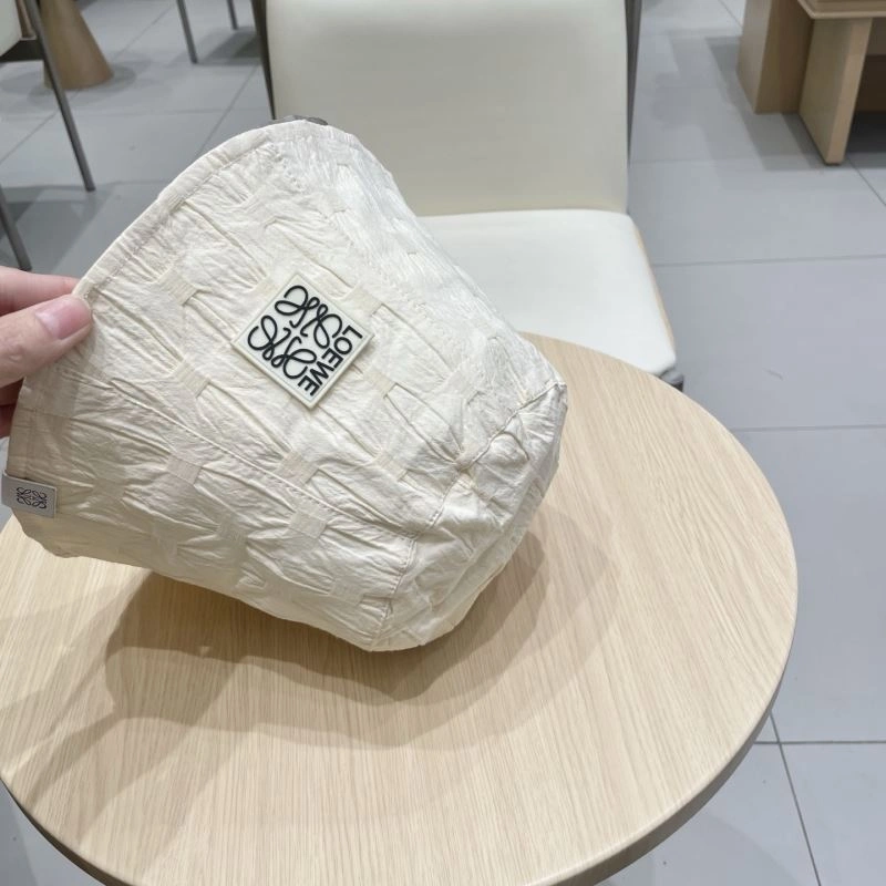 Attractive Loewe Caps 258433