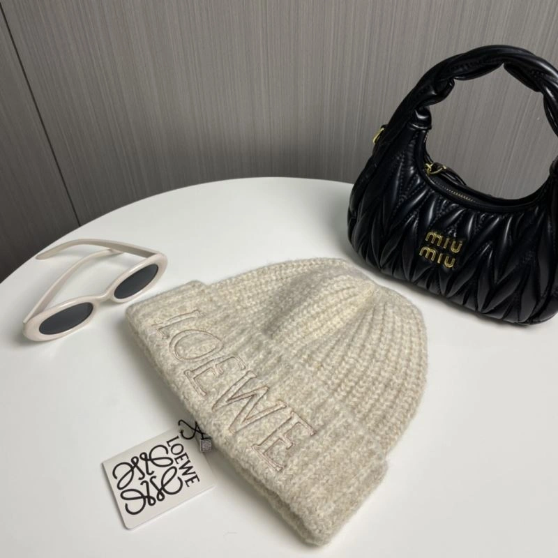 Attractive Loewe Caps 258419