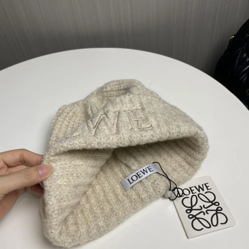 Attractive Loewe Caps 258419