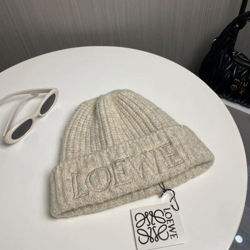 Attractive Loewe Caps 258419