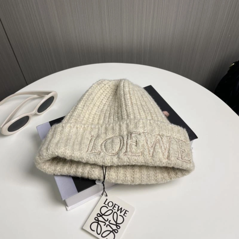 Attractive Loewe Caps 258419