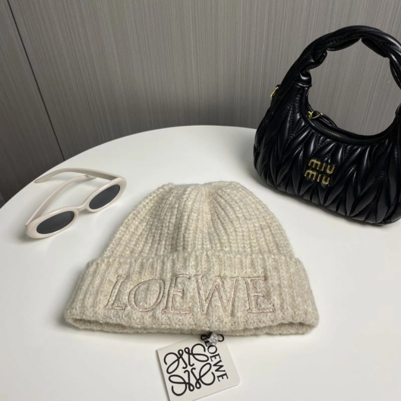 Attractive Loewe Caps 258419