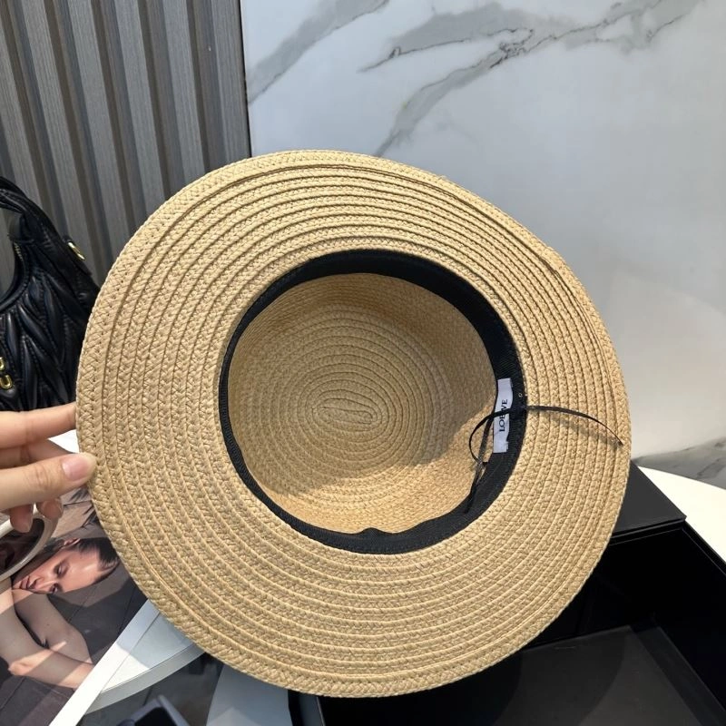 Minimalist Loewe Caps 258414