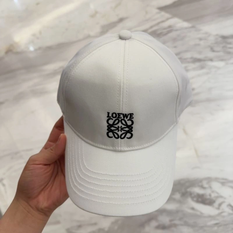 Effortless Loewe Caps 258374