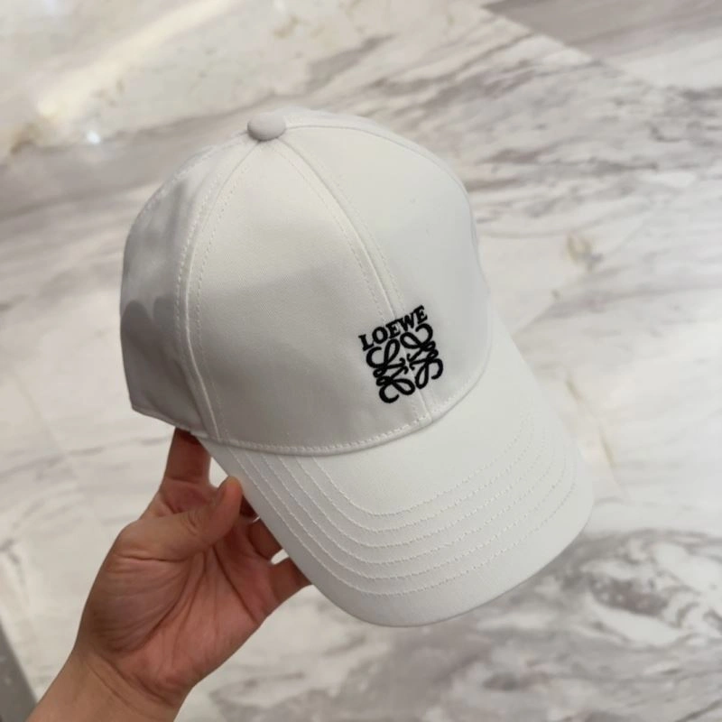 Effortless Loewe Caps 258374