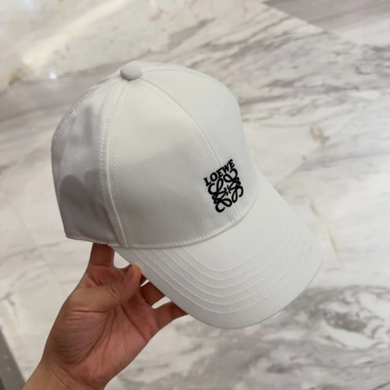 Effortless Loewe Caps 258374